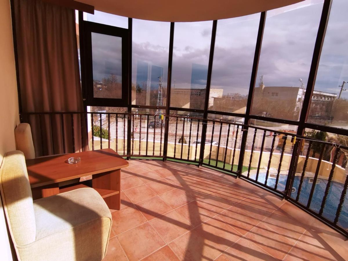 Hotel Paris Relax Zone Balchik Exterior photo